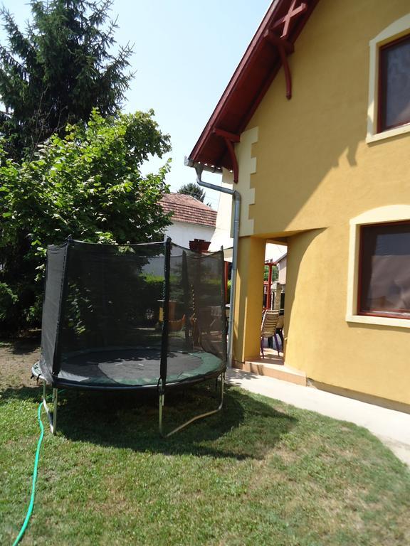 Prenociste Vila Stara Breza Palic Exterior photo